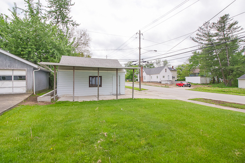 19802 Gardenview Dr</br> Maple Heights, OH 44137